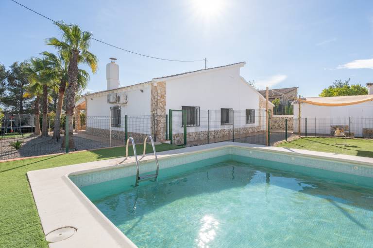 House with garden, patio & BBQ in València