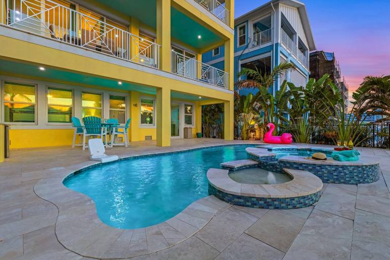Ocean View, Gulf Access, Close to Beach, Private heated Pool - Island Waters - Roelens in Fort Myers Beach, FL