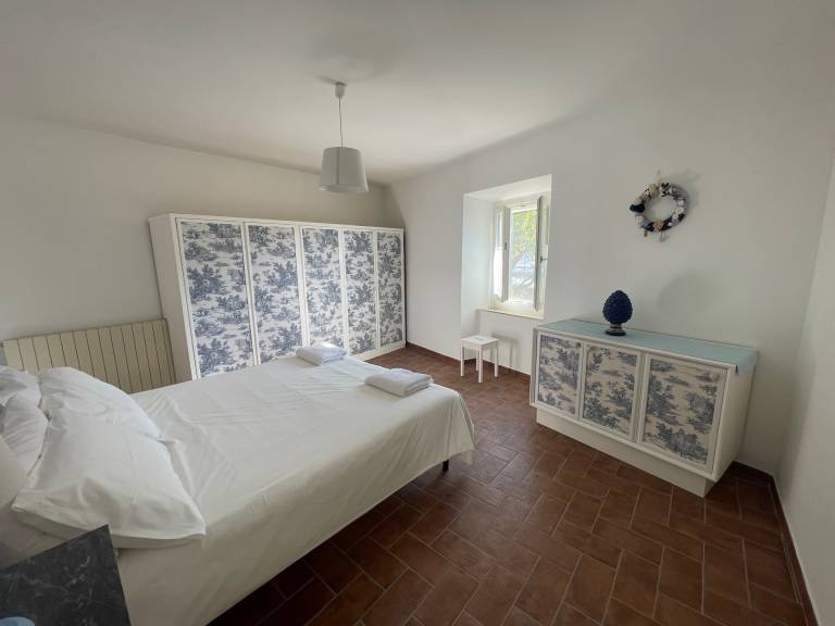 Acquacanina, a Piè del Colle, affitto appartamento con giardino — photo 3
