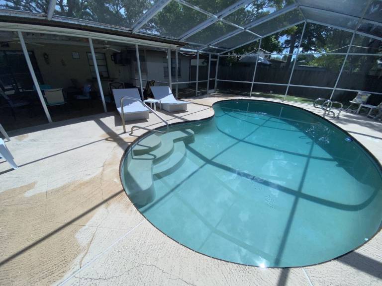 Largo, FL Vacation Rentals from 54 HomeToGo