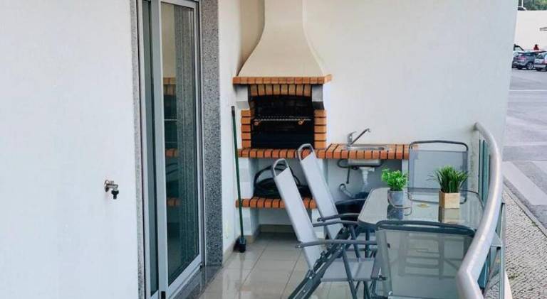 Family friendly 3 BR apt, ideally located in Lagos — photo 3