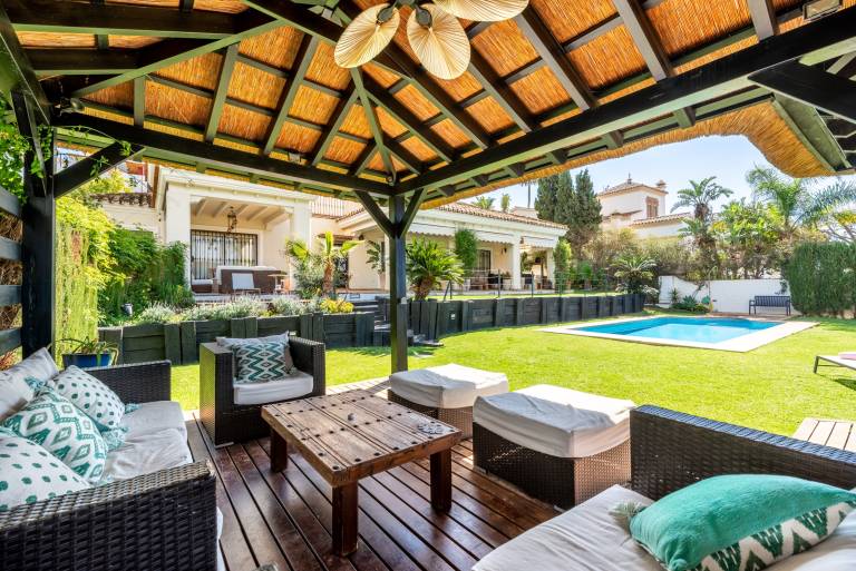 'Luxury Villa Larios Torrequebrada' with Sea View, Pool & Wi-Fi — photo 4