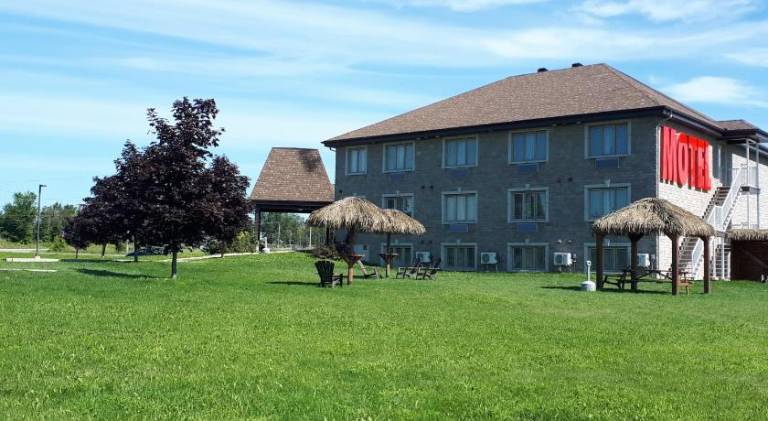 Motel Masson-Angers