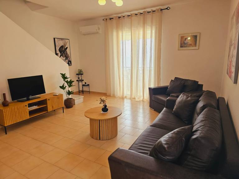 Child-friendly beautiful rental apartment with yard, grill & pool | Garden view | Next to the beach | Dogs allowed — photo 2