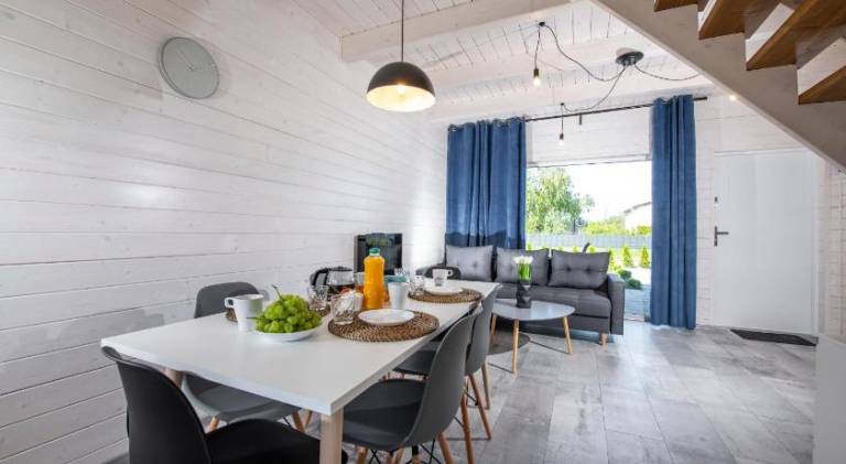Vacation home with barbeque, terrace & garden — photo 4
