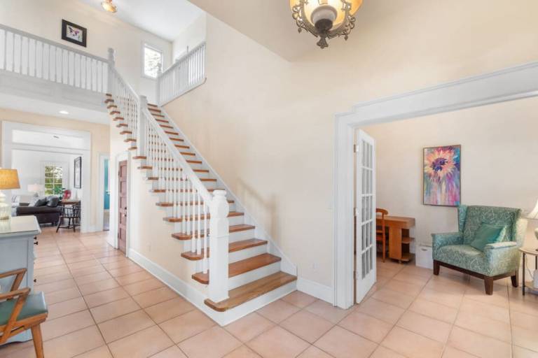 Family-friendly beautiful vacation home with garden, BBQ & hot tub | Garden view | Pet-friendly — photo 5