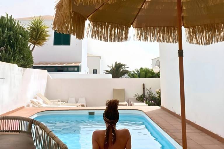 Privatzimmer mit Pool in Costa Teguise, Lanzarote f&uuml;r max. 2 Personen am Atlantik