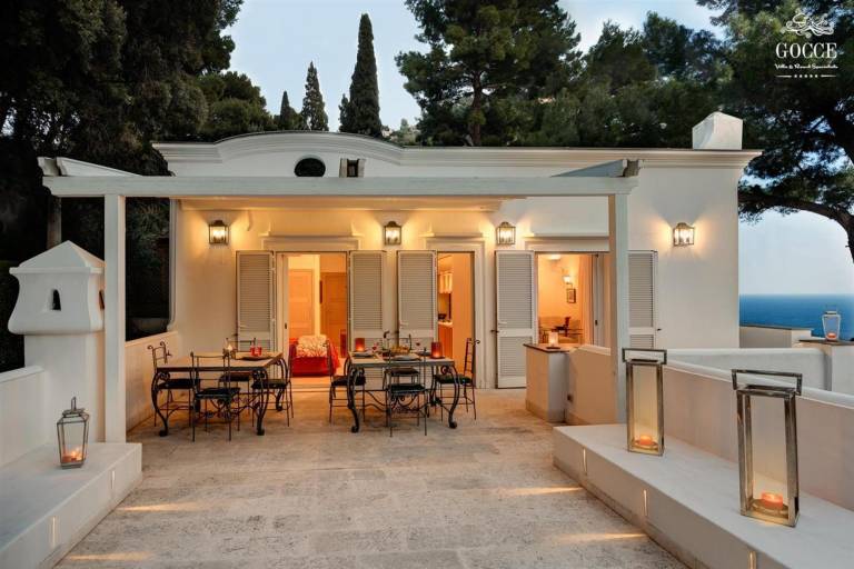 Villa Bougainvillea - Luxury Capri Villa with Views in Anacapri