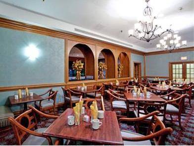 Lynchburg Grand Essential by IHG — photo 4