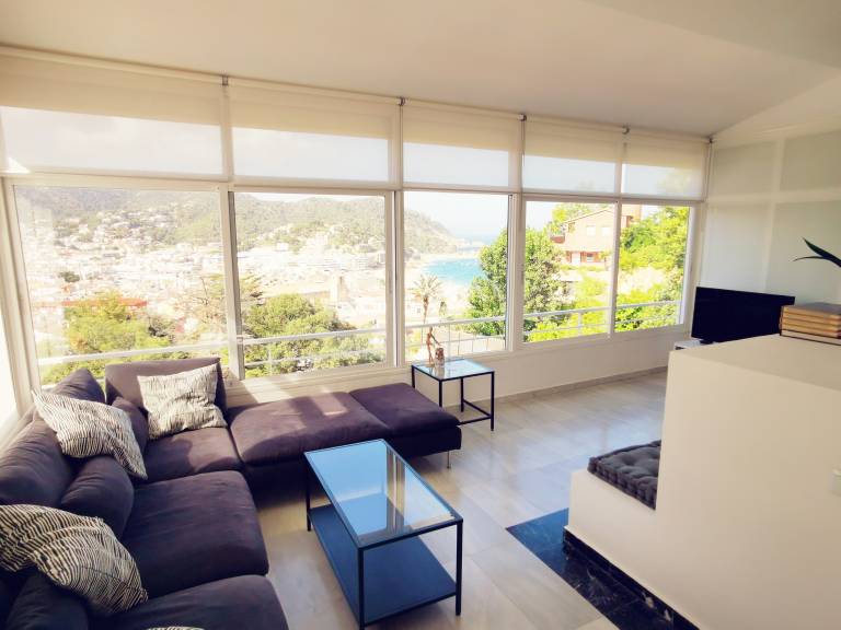 Casa Mirador with Sea View! Modern: 4 Bedrooms, 2.5 Bathrooms, Private Pool, Parking — photo 3