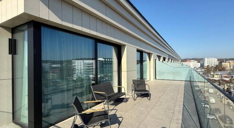 Holiday apartment with pool & patio — photo 4