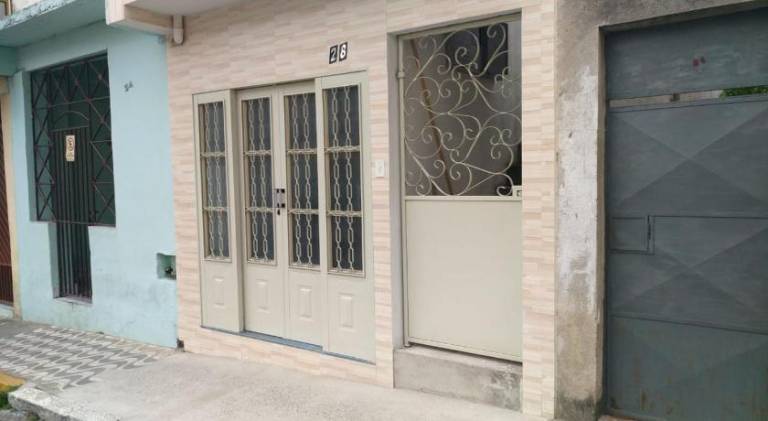 House with 2 rooms for 6 persons in Aparecida