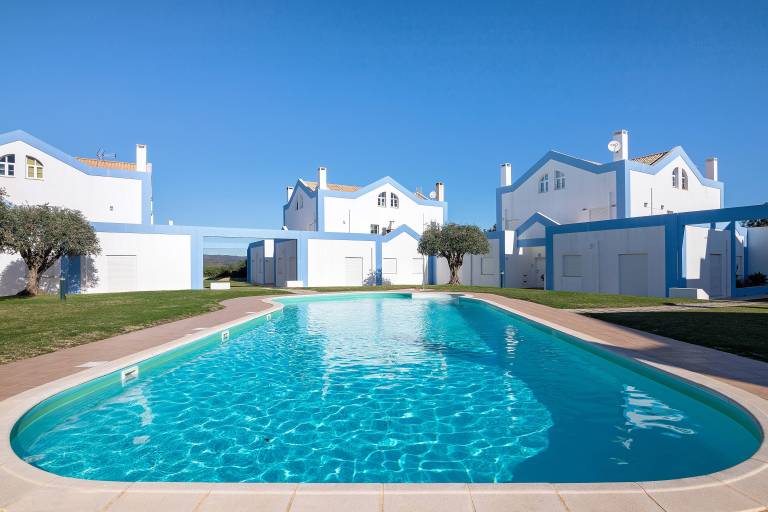 Casa Florilia II: Shared Pool, Private Terrace in Algarve - Tavira in Tavira