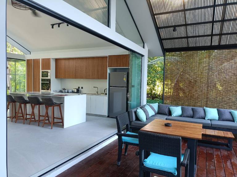 Fully equipped villa with barbecue, pool & hot tub | Good for workation | Pets allowed — photo 5