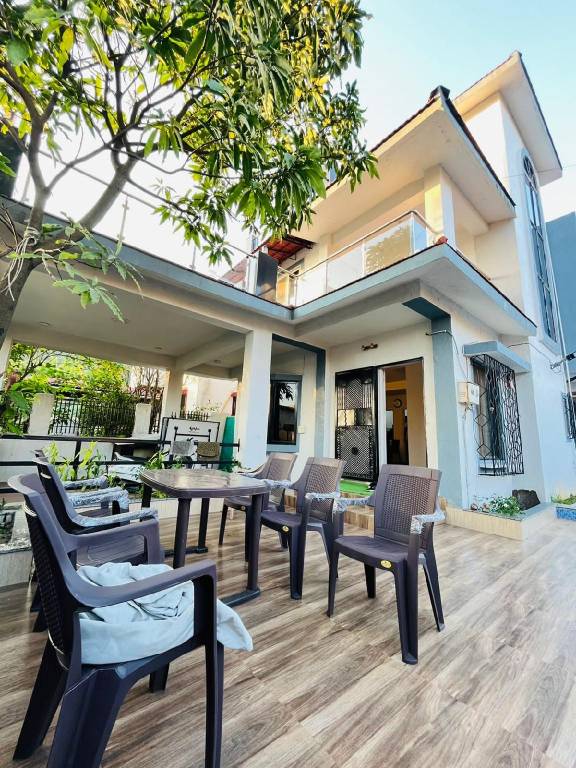 Bungalow with BBQ & pool in Khandala