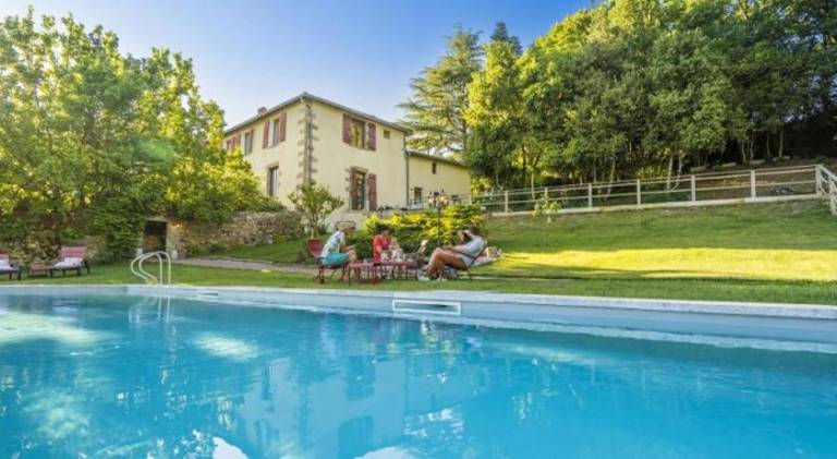 Domaine Le Jardin Suspendu Guest House proche HELFFEST et PUY DuFOU in Cholet