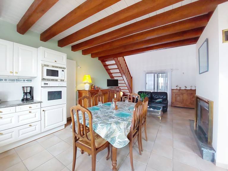 Fully equipped nice vacation home with garden & patio | Pets are welcome — photo 3