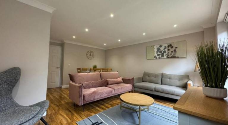 Vacation home | Suitable for remote work | Pet-friendly in Swindon