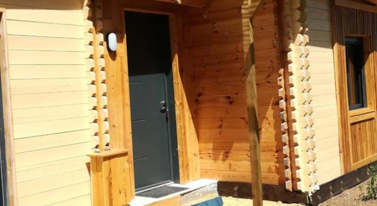 House with barbecue & patio — photo 3
