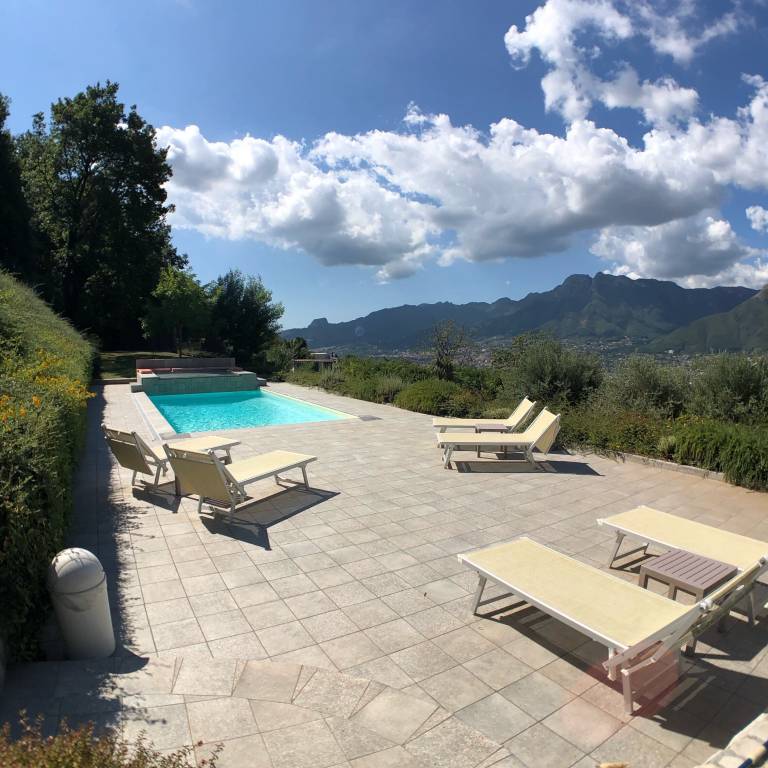 Villa  Baronissi