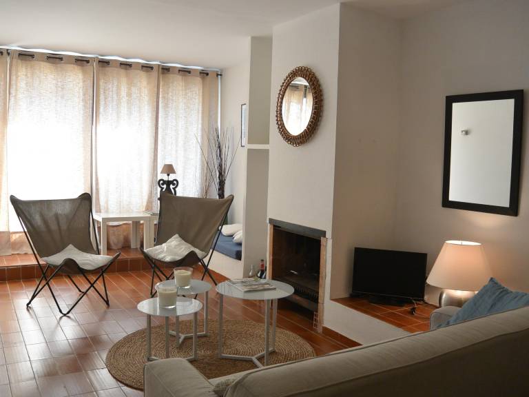 Holiday apartment with pool — photo 2