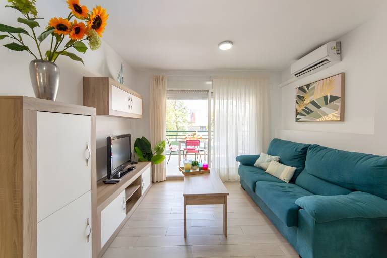 Apartment 'Calma Mar' with Shared Pool, Wi-Fi and Air Conditioning — photo 5