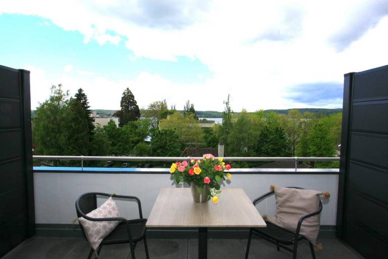 Apartment mit Teil-Seeblick — photo 3