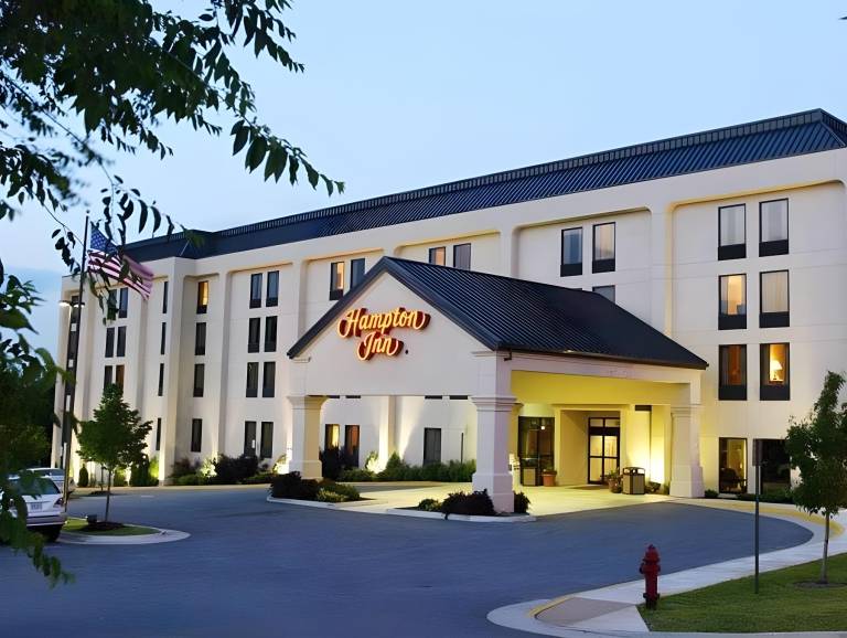 Hampton Inn Winchester N/Conference Center in Winchester, VA
