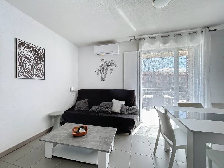 Rental apartment with 2 rooms for 8 persons — photo 3