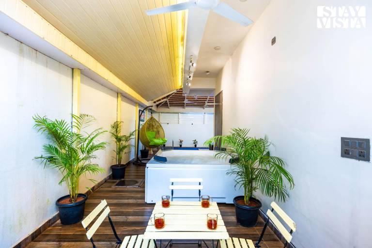 Villa with private pool, garden & patio | Pets allowed — photo 5