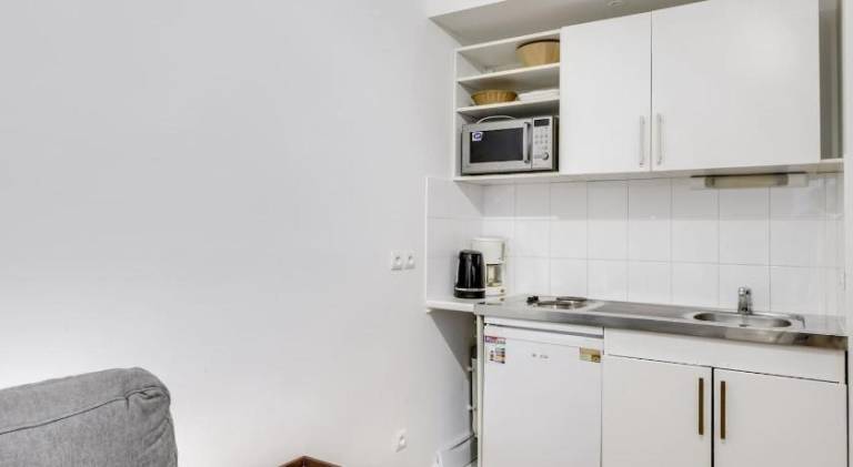 Holiday apartment | Near Arc de Triomphe | Perfect for remote work — photo 3