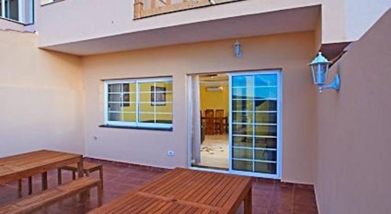 House with pool — photo 5
