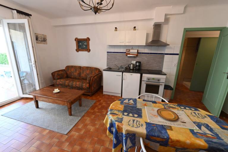Apartment with garden & grill | Beach view | Close to the beach | Pet-friendly — photo 5
