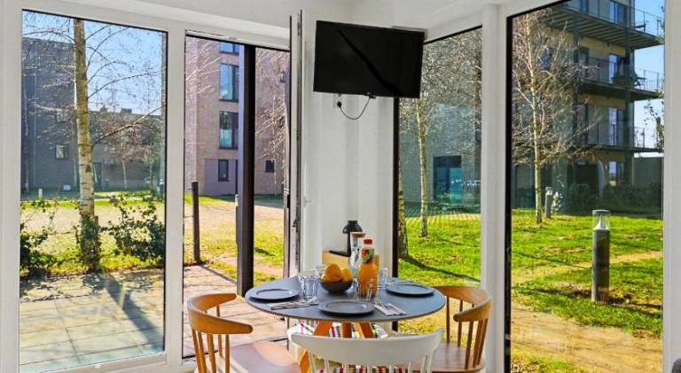 Holiday apartment with jacuzzi & pool in Osnabrueck