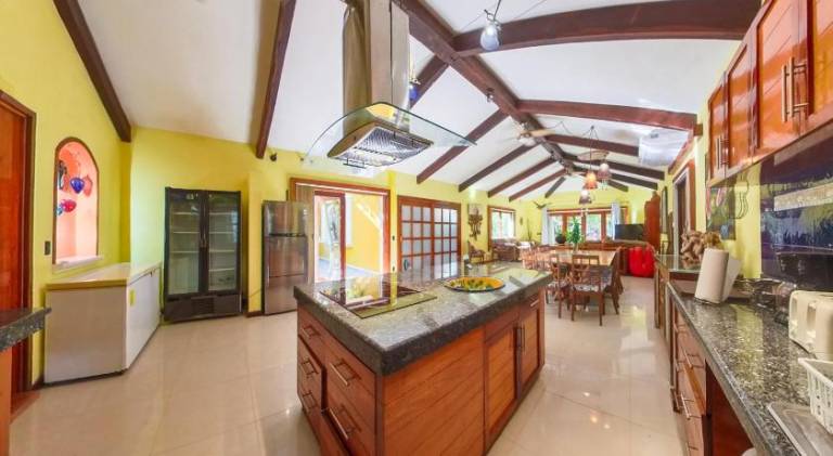 Pleasant villa with patio, barbeque & private pool | Perfect for remote work | Dogs allowed — photo 4