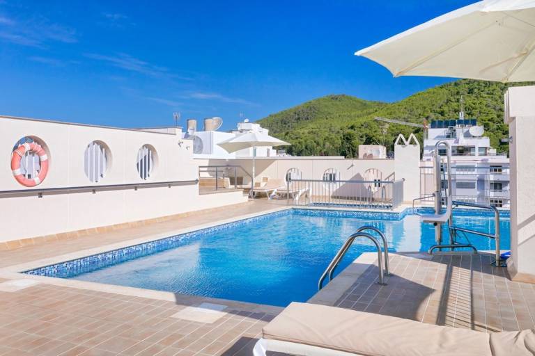 Aparthotel Santa Eulària des Riu