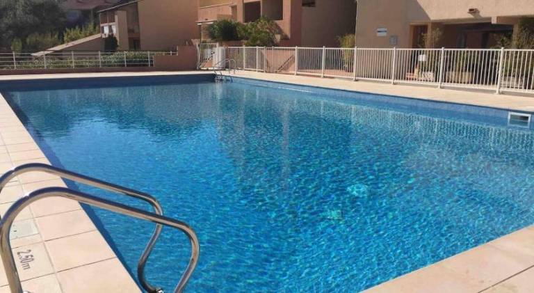 Holiday apartment with pool & terrace — photo 4