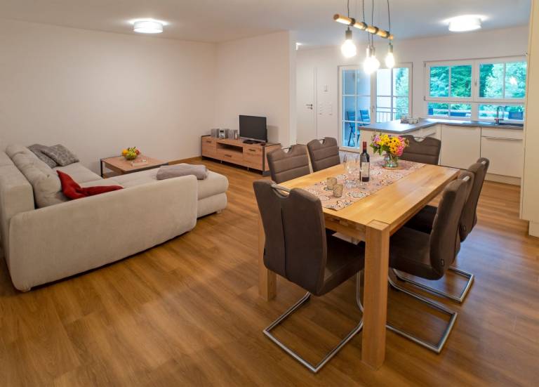 Apartment 'Ferienwohnung Holunder' with Mountain View, Shared Terrace and Wi-Fi — photo 5