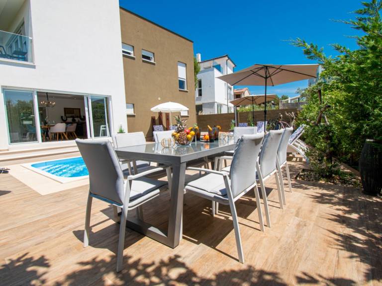 Fully equipped house with yard, private pool & terrace | Sea view | Dogs allowed — photo 2