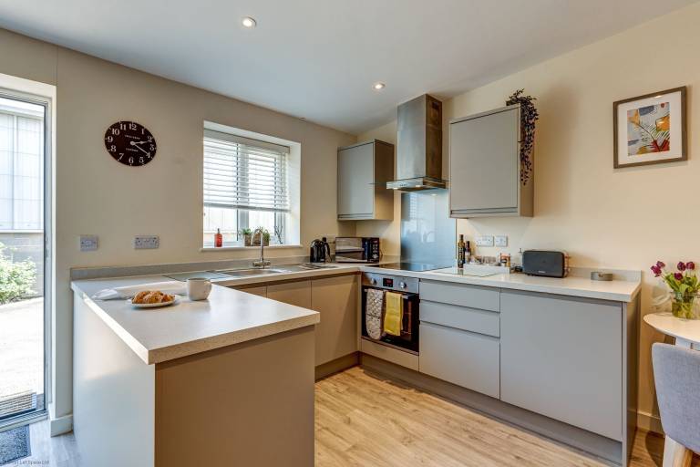 Apartment Witney