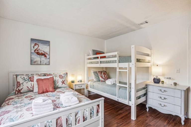 113 Island House @ Forest Beach Walk to Beach Ground Level with Views Pet-Friendly — photo 4