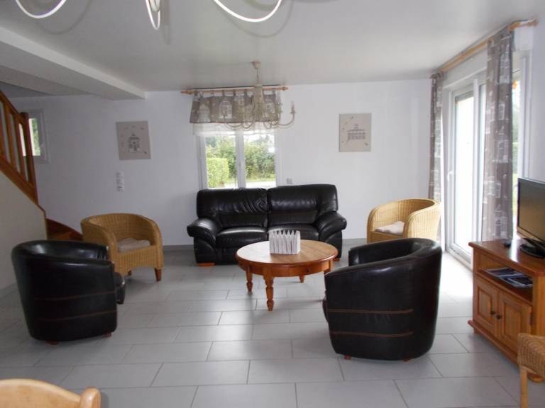 Cottage with yard & barbeque | Dogs allowed — photo 4