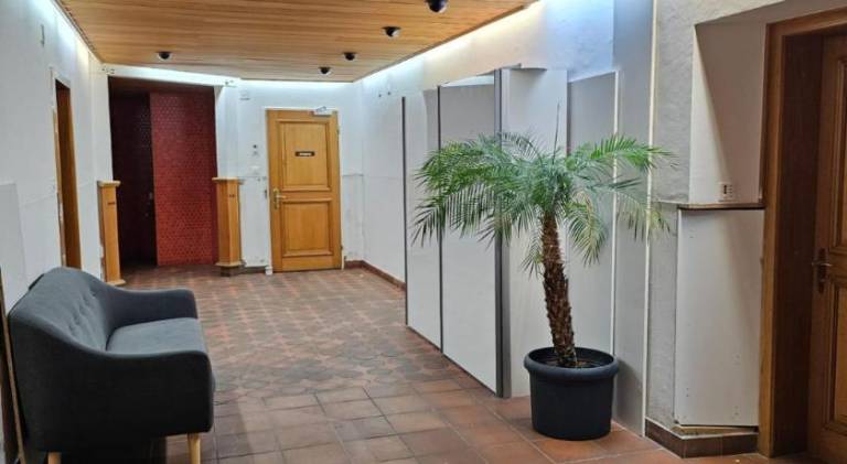 Privatzimmer -Neptun- mit gemeinsamer Kuche und Bad in der Altstadt Chur — photo 3