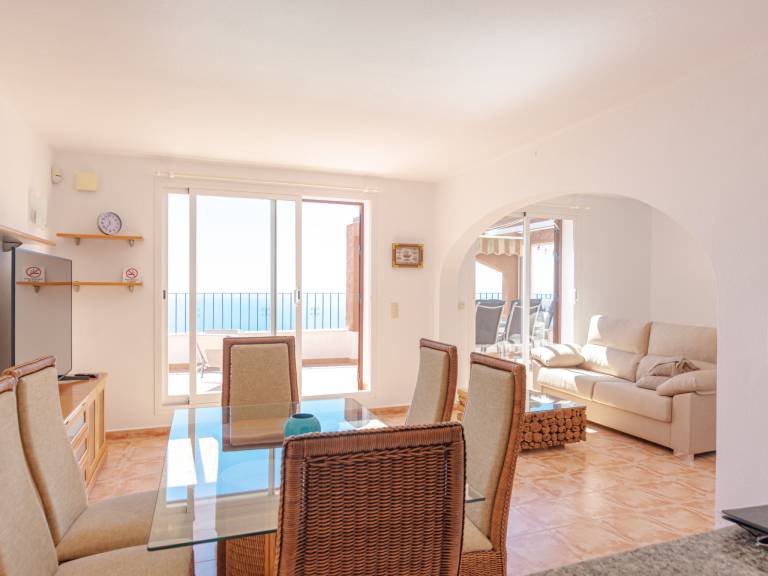 Apartment with yard, pool & patio | Sea view | Dogs allowed — photo 3