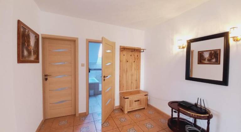 Apartment with 2 rooms for 6 persons — photo 4