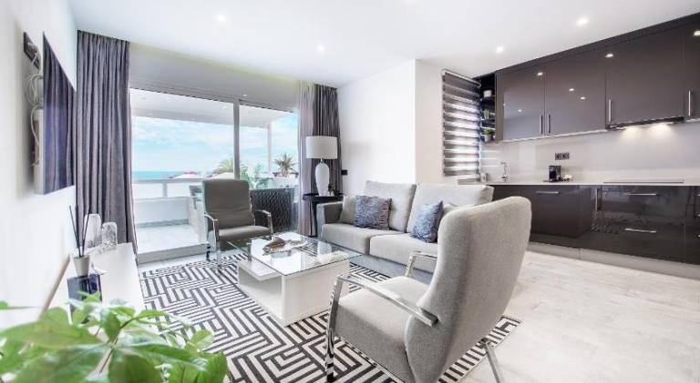 Holiday apartment with 2 rooms for 6 persons — photo 2