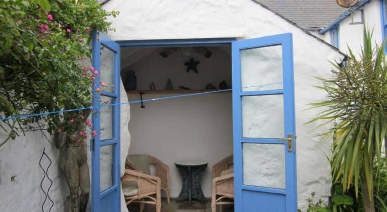 House with 2 rooms for 4 persons — photo 4