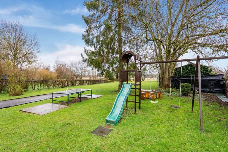 Child-friendly cottage with barbecue, garden & patio | Dogs allowed — photo 5