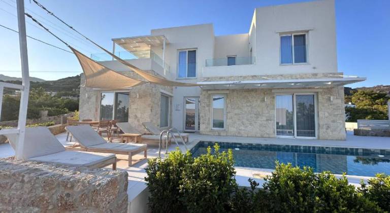 Holiday apartment with garden, pool & barbecue — photo 2