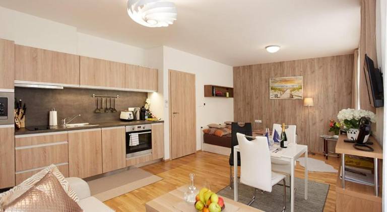 Apartment with sauna, hot tub & pool | Good for workation — photo 4